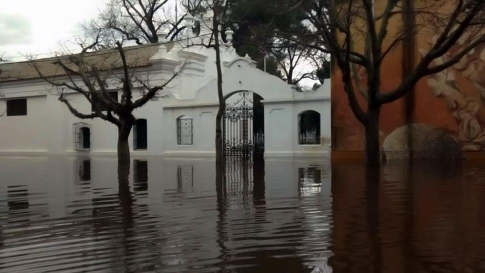 La Otra Cara De Las Inundaciones: ¿cómo Cuidan Las Piezas Históricas En Luján?